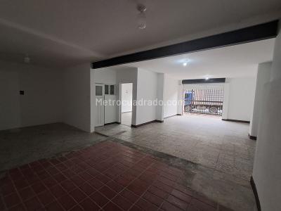 Casa de 5 alcobas en arriendo en Santa Maria Del Lago, Bogotá, 470 m² · foto 13 de 20
