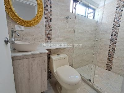 Apartamento de 4 alcobas en arriendo en Florida Nueva, Medellín, 184 m² · foto 19 de 20