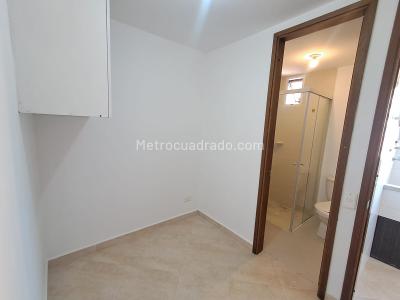 Apartamento de 3 alcobas en arriendo en Laureles, Medellín, 140 m² · foto 5 de 20