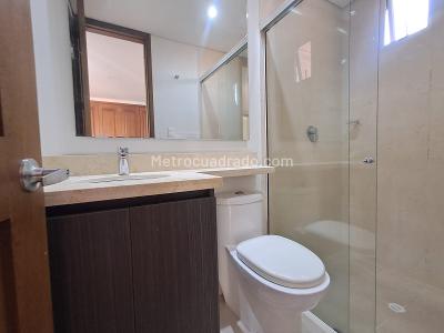 Apartamento de 3 alcobas en arriendo en Laureles, Medellín, 140 m² · foto 18 de 20