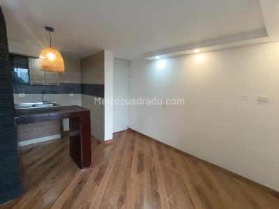 Apartamento en venta en La Felicidad, Bogotá · foto 2 de 18