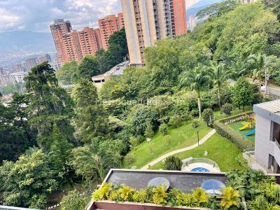 Apartamento en arriendo en El Poblado, Medellín · foto 4 de 13