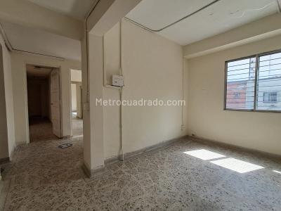 Casa de 5 alcobas en arriendo en Centro, Medellín, 250 m² · foto 3 de 18