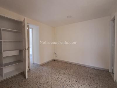 Casa de 5 alcobas en arriendo en Centro, Medellín, 250 m² · foto 8 de 18