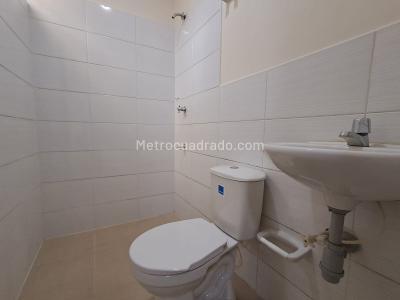 Casa de 5 alcobas en arriendo en Centro, Medellín, 250 m² · foto 12 de 18