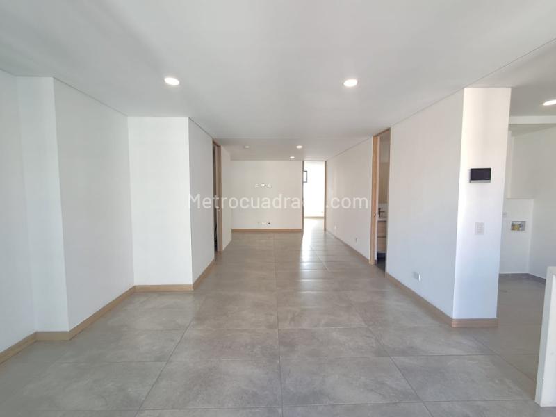 3BR Apartment in Conquistadores (107 m²) - 3