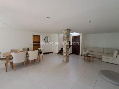 Casa de 3 alcobas en arriendo en El Tesoro, Medellín, 140 m² · foto 5 de 19