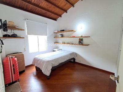 Casa de 3 alcobas en arriendo en El Tesoro, Medellín, 140 m² · foto 15 de 19