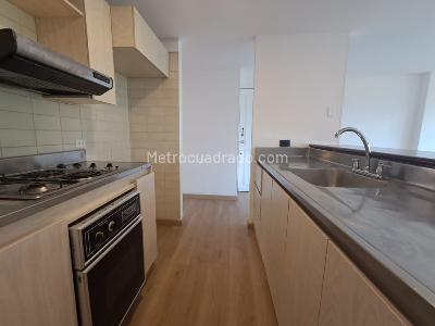 Apartamento de 1 alcoba en arriendo en El Poblado, Medellín, 101 m² · foto 4 de 15