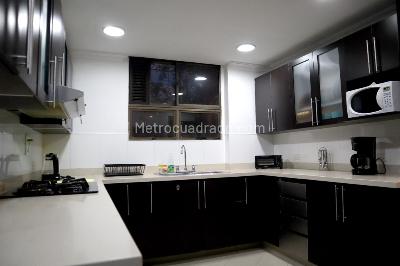 Apartamento en arriendo en Milla De Oro, Medellín · foto 3 de 20