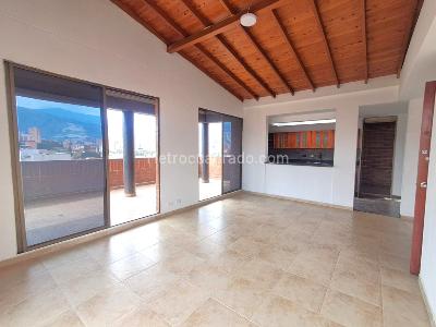 Apartamento de 3 alcobas en arriendo en Laureles, Medellín, 240 m² · foto 2 de 18
