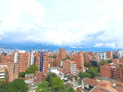 Apartamento de 3 alcobas en arriendo en Laureles, Medellín, 240 m² · foto 10 de 18