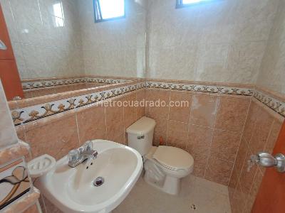 Apartamento de 3 alcobas en arriendo en Laureles, Medellín, 240 m² · foto 12 de 18