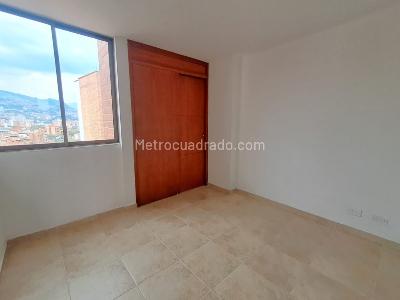 Apartamento de 3 alcobas en arriendo en Laureles, Medellín, 240 m² · foto 16 de 18