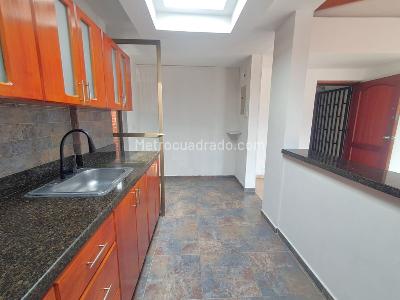 Apartamento de 3 alcobas en arriendo en Laureles, Medellín, 240 m² · foto 18 de 18