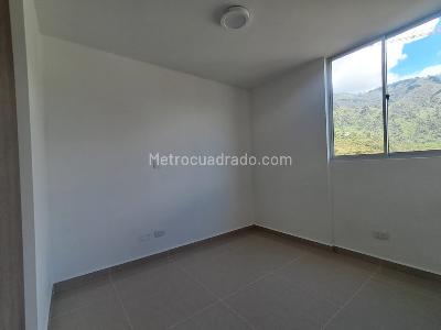 Apartamento de 2 alcobas en venta en Bucaros, Bello, 50 m² · foto 11 de 20