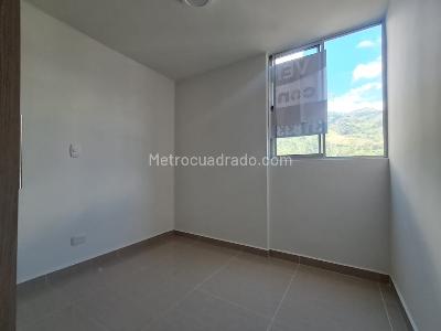 Apartamento de 2 alcobas en venta en Bucaros, Bello, 50 m² · foto 13 de 20