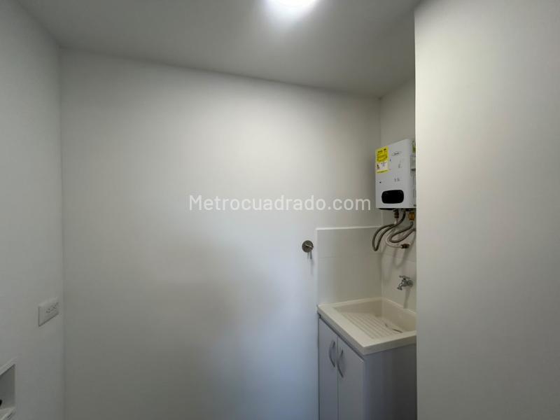 2BR Apartment in Primavera (75 m²) - 4