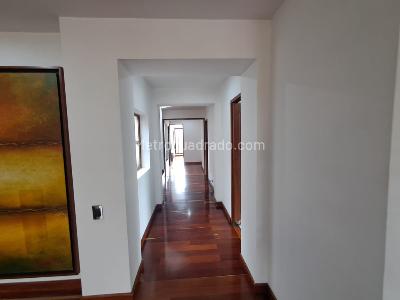 Apartamento en venta en San Patricio, Bogotá · foto 8 de 20