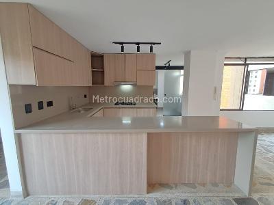 Apartamento en arriendo en Laureles, Medellín · foto 16 de 20