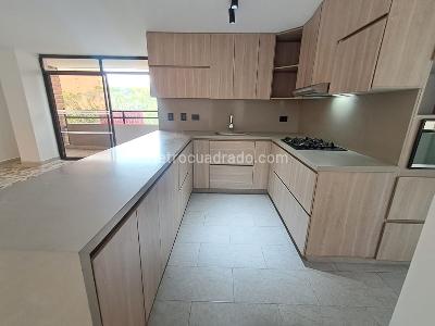 Apartamento en arriendo en Laureles, Medellín · foto 20 de 20