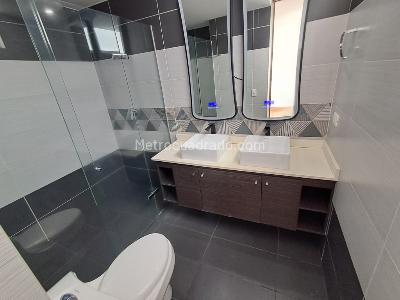 Apartamento de 3 alcobas en arriendo en El Poblado, Medellín, 116 m² · foto 18 de 19