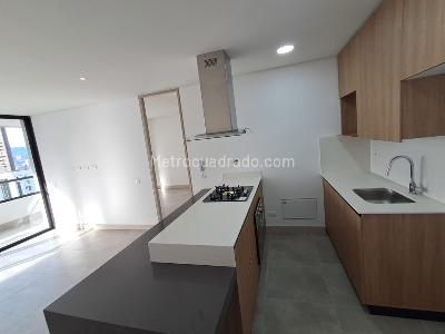 Apartamento de 2 alcobas en arriendo en El Poblado, Medellín, 88 m² · foto 2 de 20