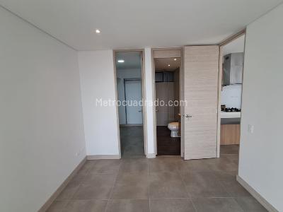 Apartamento de 2 alcobas en arriendo en El Poblado, Medellín, 88 m² · foto 11 de 20