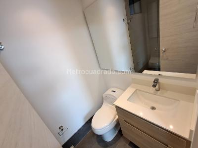 Apartamento de 2 alcobas en arriendo en El Poblado, Medellín, 88 m² · foto 18 de 20