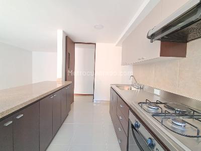 Apartamento de 3 alcobas en arriendo en Ciudad Del Rio, Medellín, 78 m² · foto 3 de 18