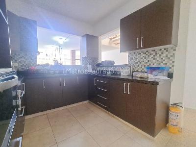 Casa de 3 alcobas en venta en Los Colores, Medellín, 140 m² · foto 4 de 12