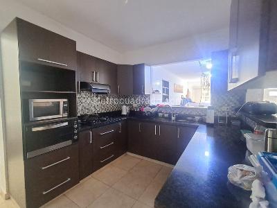 Casa de 3 alcobas en venta en Los Colores, Medellín, 140 m² · foto 5 de 12