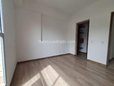 Apartamento de 3 alcobas en venta en Tres Esquinas, Sabaneta, 78 m² · foto 8 de 20