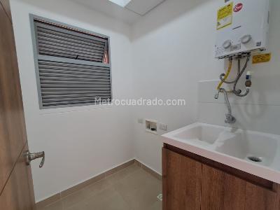 Apartamento de 3 alcobas en venta en Tres Esquinas, Sabaneta, 78 m² · foto 13 de 20