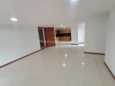 Apartamento de 3 alcobas en arriendo en El Poblado, Medellín, 116 m² · foto 6 de 17