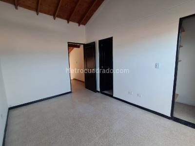 Apartamento de 3 alcobas en arriendo en Simon Bolivar, Medellín, 110 m² · foto 15 de 18