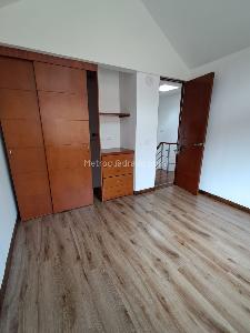 Casa de 3 alcobas en arriendo en Altos De Chozica, Bogotá, 100 m² · foto 6 de 17