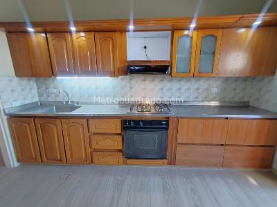 Apartamento de 3 alcobas en arriendo en Calasanz, Medellín, 90 m² · foto 6 de 18