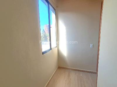 Apartamento de 3 alcobas en arriendo en Calasanz, Medellín, 90 m² · foto 9 de 18