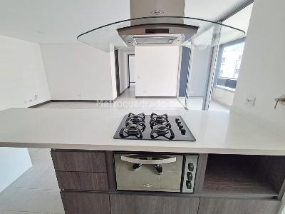 Apartamento de 3 alcobas en venta en Ciudad Del Rio, Medellín, 107 m² · foto 2 de 20