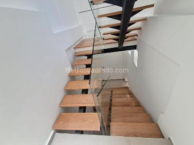 Apartamento de 2 alcobas en arriendo en El Poblado, Medellín, 257 m² · foto 7 de 20