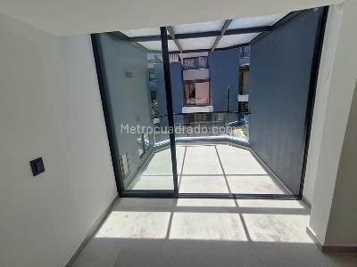 Apartamento de 2 alcobas en arriendo en El Poblado, Medellín, 257 m² · foto 8 de 20