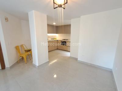 Apartamento de 3 alcobas en arriendo en Belen, Medellín, 70 m² · foto 4 de 19