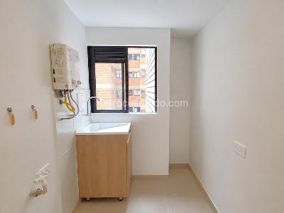 Apartamento de 3 alcobas en arriendo en Belen, Medellín, 70 m² · foto 9 de 19