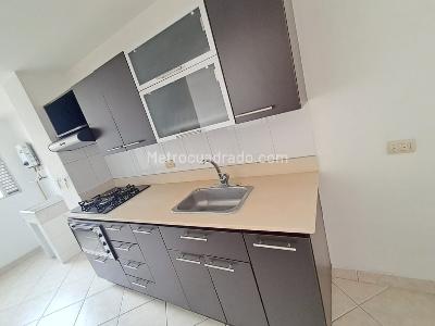 Apartamento en venta en El Poblado, Medellín · foto 3 de 20