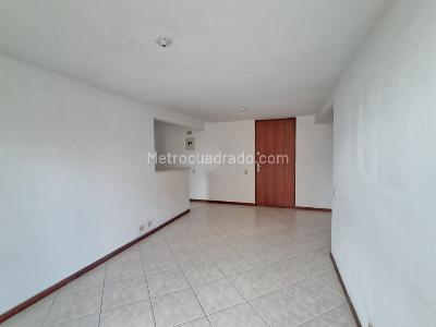 Apartamento en venta en El Poblado, Medellín · foto 8 de 20
