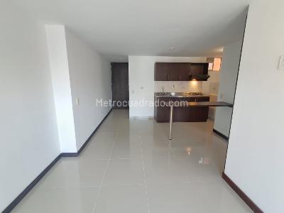 Apartamento de 1 alcoba en arriendo en Nueva Villa De Aburra, Medellín, 36 m² · foto 2 de 12