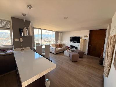 Apartamento en arriendo en El Poblado, Medellín · foto 3 de 14