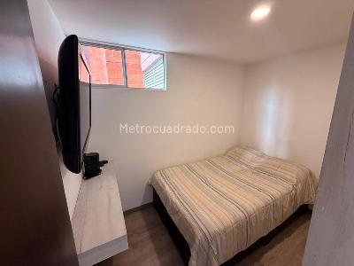 Apartamento en arriendo en El Poblado, Medellín · foto 8 de 14