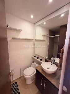 Apartamento en arriendo en El Poblado, Medellín · foto 9 de 14